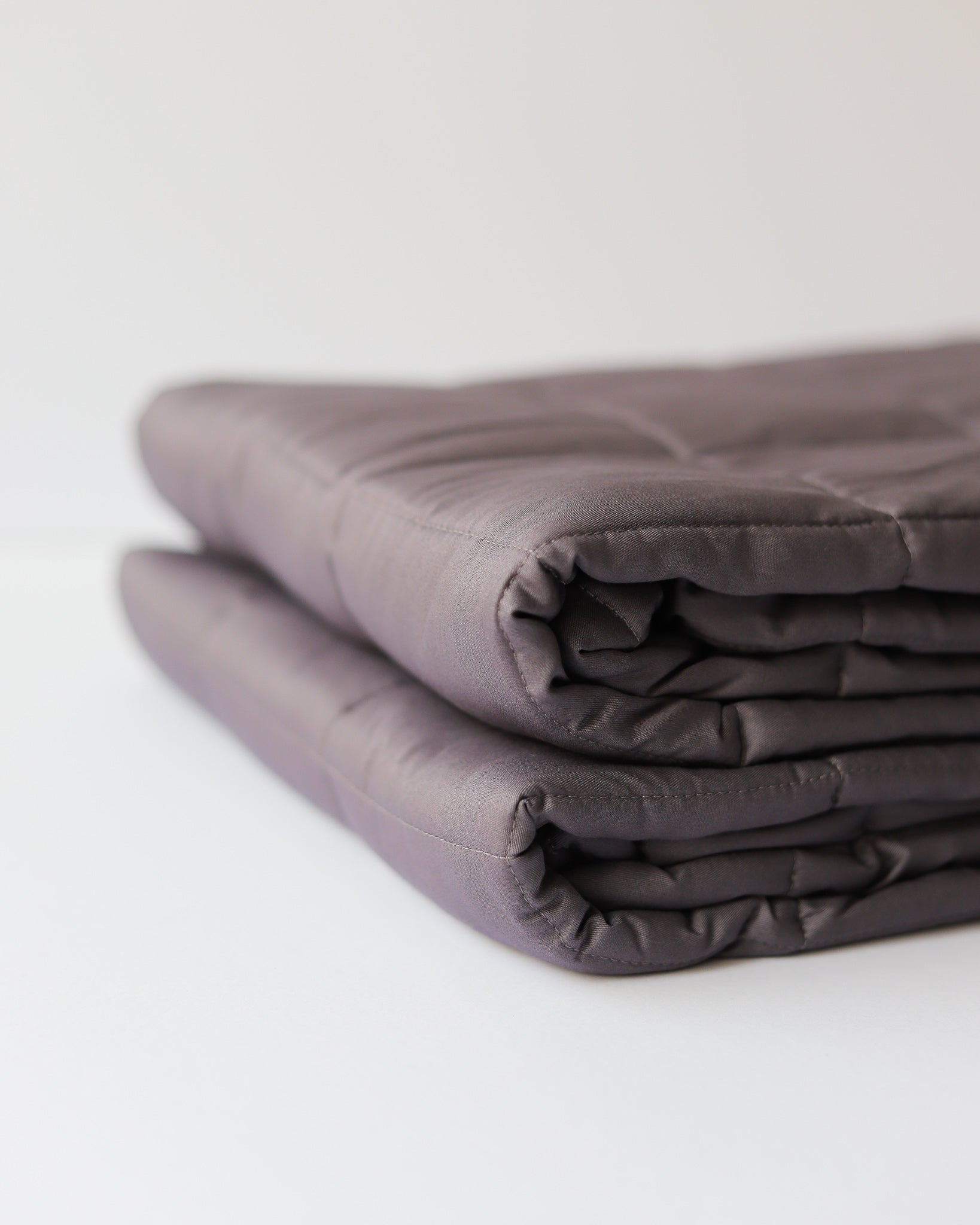 Cooling Weighted Blanket, Dark Grey