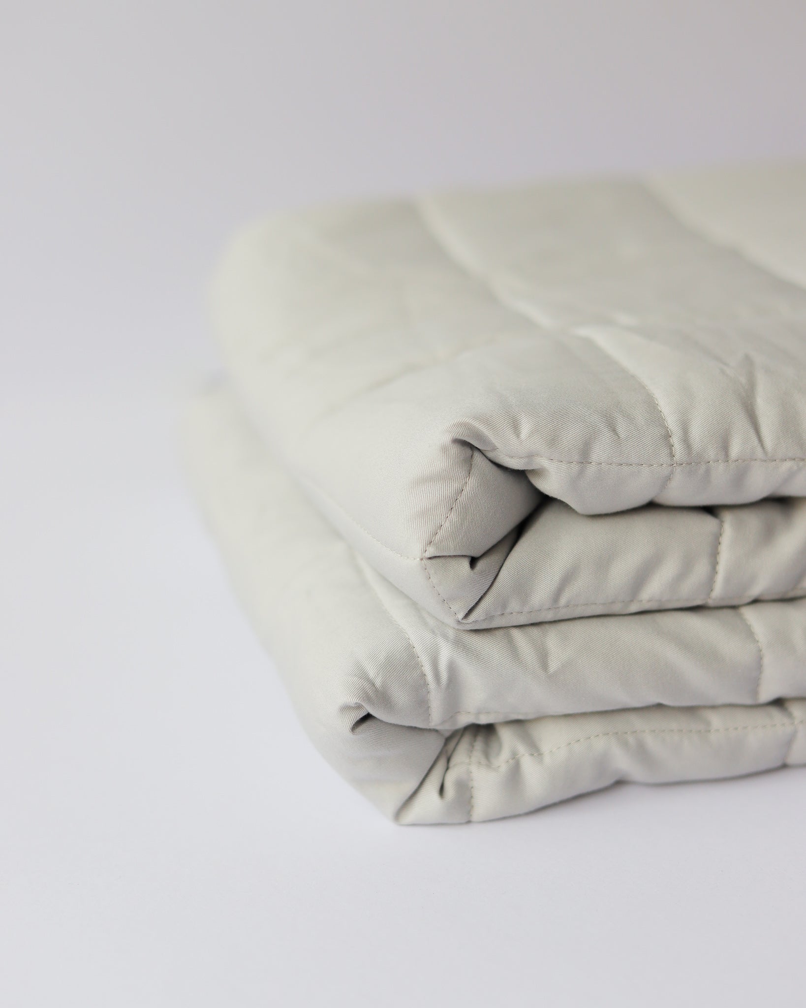 Cooling Weighted Blanket, Light Grey